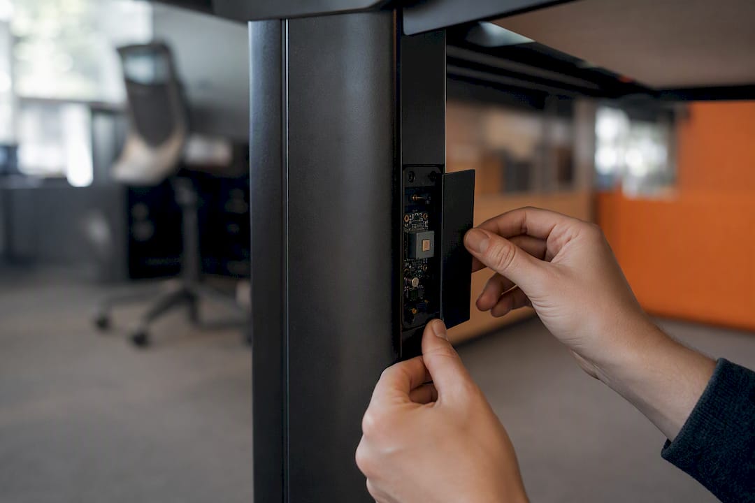 Gyroscopic sensor embedded in desk column